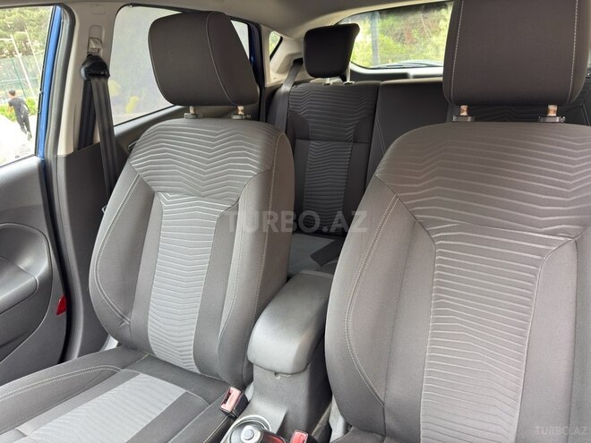 Ford Fiesta 2013, 144,740 km - 1.6 л - Bakı