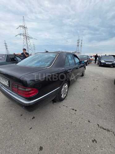Mercedes E 240 1998, 485,850 km - 2.4 l - Bakı