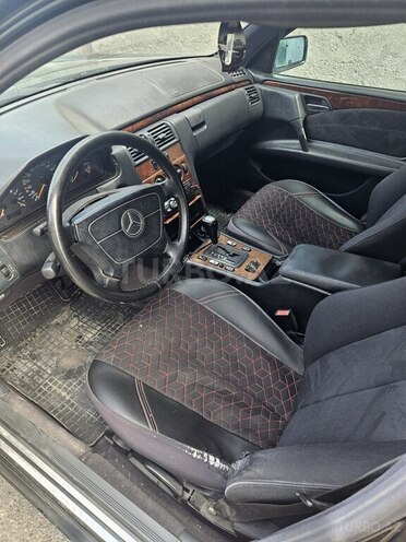 Mercedes E 230 1997, 342,000 km - 2.3 l - Bərdə