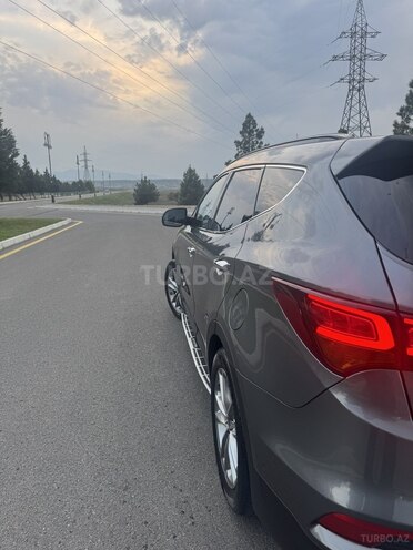 Hyundai Santa Fe 2016, 225,000 km - 2.0 l - Naftalan