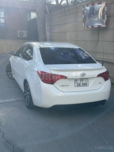 Toyota Corolla 2017, 202,000 km - 1.8 l - Bakı