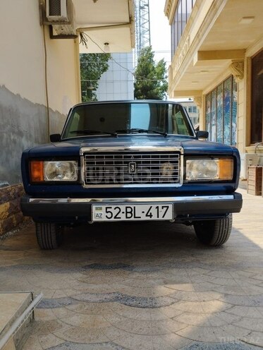 LADA (VAZ) 2107 2003, 75,738 km - 1.6 l - Salyan