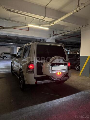 Mitsubishi Pajero 2012, 145,000 km - 3.8 л - Bakı
