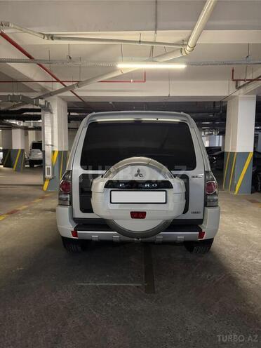 Mitsubishi Pajero 2012, 145,000 km - 3.8 л - Bakı