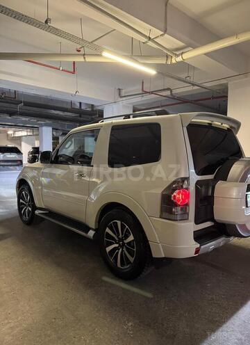 Mitsubishi Pajero 2012, 145,000 km - 3.8 л - Bakı
