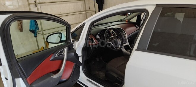 Opel Astra 2010, 270,000 km - 1.3 l - Bakı