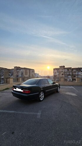 Mercedes E 280 2001, 384,500 km - 2.8 l - Bakı