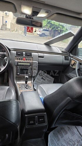 Mercedes E 280 2001, 384,500 km - 2.8 l - Bakı