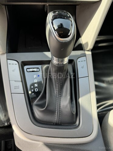 Hyundai Elantra 2018, 73,500 km - 1.6 l - Bakı