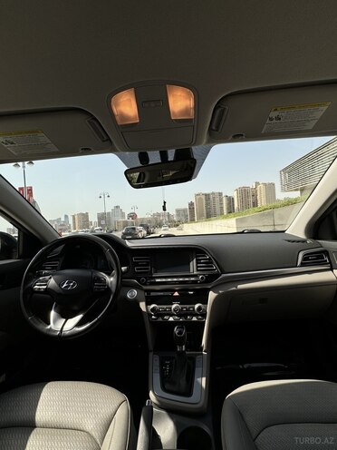 Hyundai Elantra 2018, 73,500 km - 1.6 l - Bakı