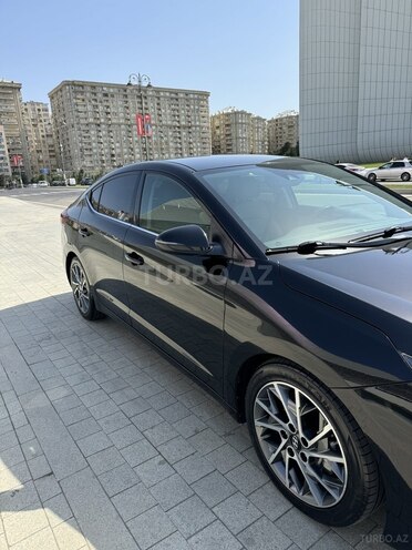 Hyundai Elantra 2018, 73,500 km - 1.6 l - Bakı