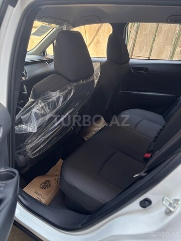 Toyota Corolla Cross 2025, 0 km - 2.0 л - Bakı