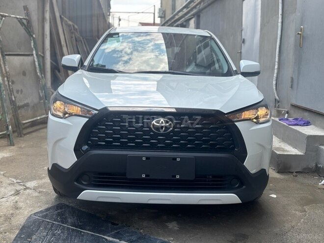 Toyota Corolla Cross 2025, 0 km - 2.0 л - Bakı