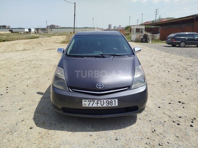 Toyota Prius-2