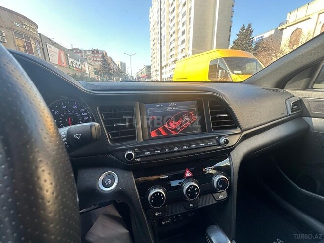 Hyundai Elantra 2019, 108,300 km - 1.6 l - Bakı