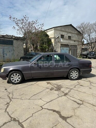 Mercedes E 250 1994, 550,000 km - 2.5 l - Bakı