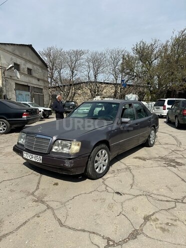 Mercedes E 250 1994, 550,000 km - 2.5 l - Bakı