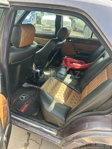 Mercedes E 250 1994, 550,000 km - 2.5 l - Bakı