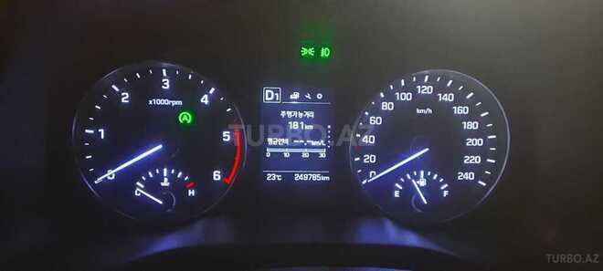 Hyundai Avante 2018, 250,000 km - 1.6 л - Bakı