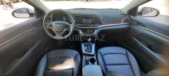 Hyundai Avante 2018, 250,000 km - 1.6 л - Bakı