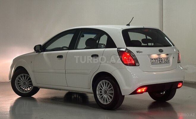 Kia Rio 2010, 287,026 km - 1.4 l - Gəncə