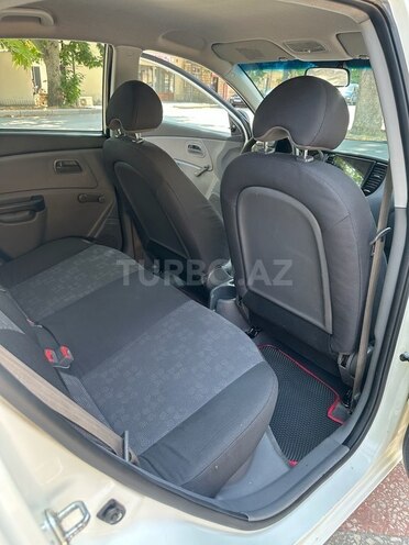 Kia Rio 2010, 287,026 km - 1.4 l - Gəncə