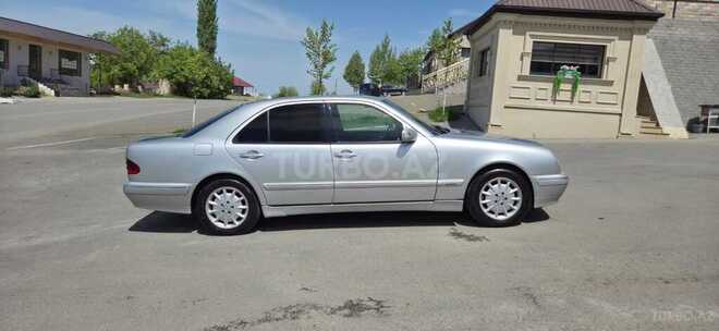 Mercedes E 220 d 1999, 497,000 km - 2.2 l - Gəncə