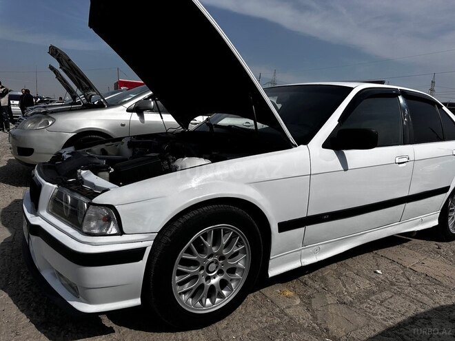 BMW 318 1993, 356,800 km - 1.8 l - Sumqayıt