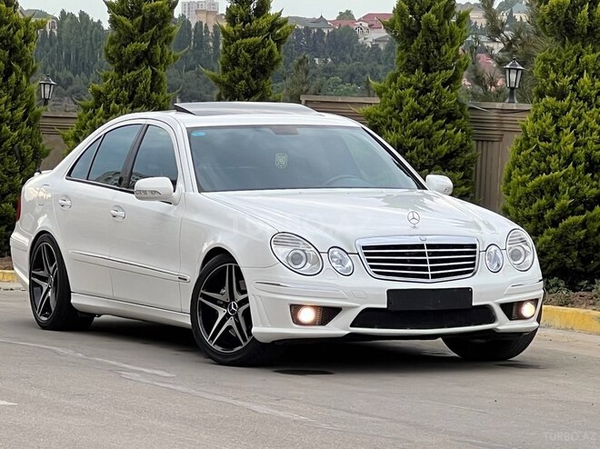 Mercedes E 320 2004, 242,000 km - 3.2 l - Bakı