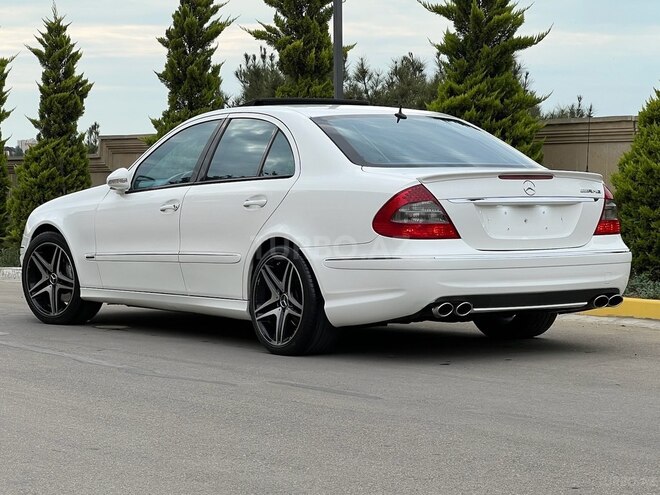 Mercedes E 320 2004, 242,000 km - 3.2 l - Bakı
