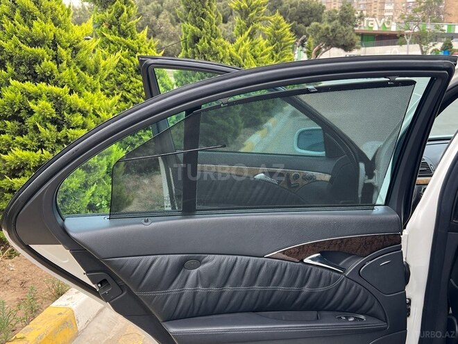 Mercedes E 320 2004, 242,000 km - 3.2 l - Bakı