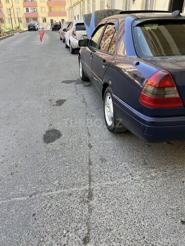 Mercedes C 180 1995, 325,485 km - 1.8 л - Bakı