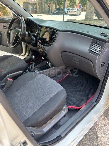 Kia Rio 2010, 287,026 km - 1.4 l - Gəncə