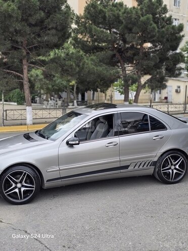 Mercedes C 240 2004, 220,000 km - 2.6 l - Sumqayıt
