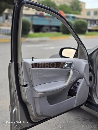 Mercedes C 240 2004, 220,000 km - 2.6 l - Sumqayıt