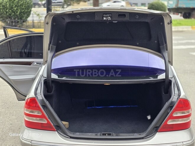 Mercedes C 240 2004, 220,000 km - 2.6 l - Sumqayıt
