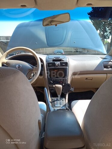 Nissan Maxima-9