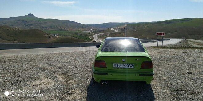 BMW 523 1998, 500,000 km - 2.5 l - Qax