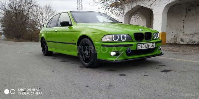 BMW 523 1998, 500,000 km - 2.5 l - Qax