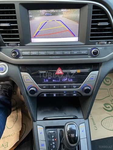 Hyundai Elantra 2017, 99,900 km - 2.0 l - Bakı
