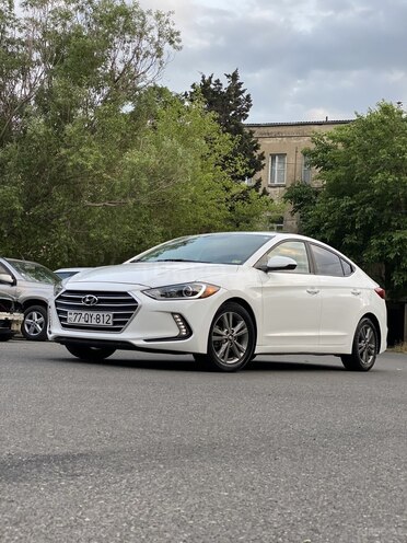 Hyundai Elantra 2017, 99,900 km - 2.0 l - Bakı