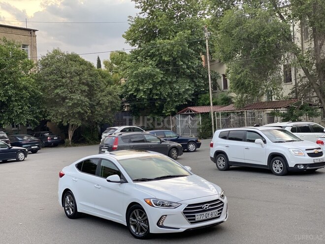 Hyundai Elantra 2017, 99,900 km - 2.0 l - Bakı