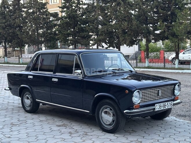 LADA (VAZ) 2101 1981, 40,000 km - 1.2 l - Qusar