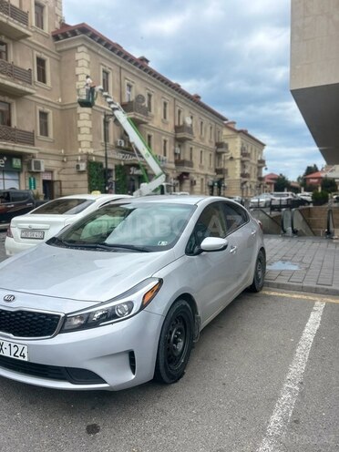 Kia Forte 2016, 175,418 km - 2.0 l - Bakı