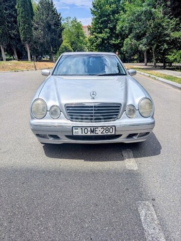 Mercedes E 280 2001, 250,000 km - 2.8 l - Bakı
