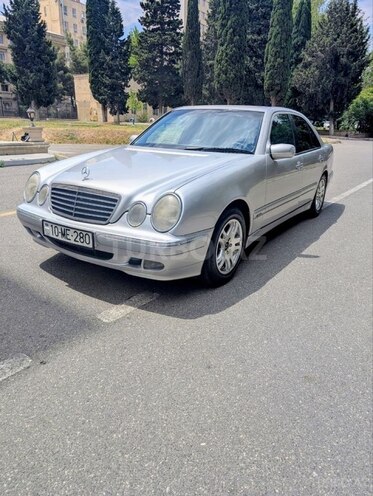 Mercedes E 280 2001, 250,000 km - 2.8 l - Bakı