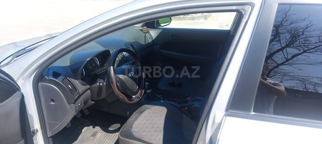 Hyundai i30 2010, 240,100 km - 1.4 л - Xaçmaz
