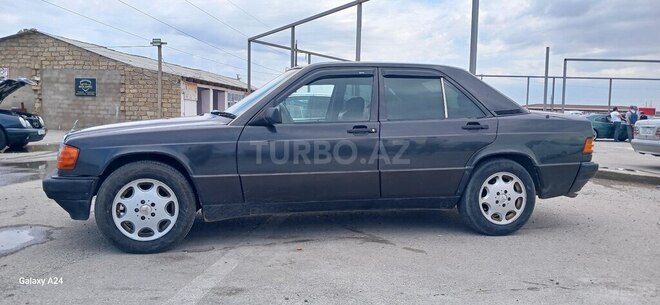 Mercedes 190 1989, 210,000 km - 2.0 л - Sumqayıt