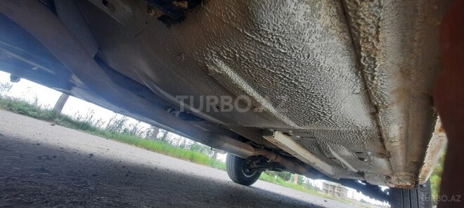 LADA (VAZ) 2107 2002, 95,000 km - 1.6 l - Salyan