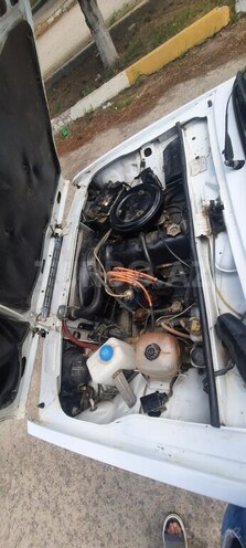 LADA (VAZ) 2107 2002, 95,000 km - 1.6 l - Salyan